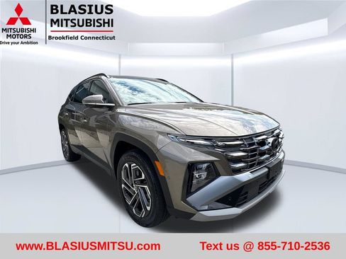 Used 2025 Hyundai Tucson Limited AWD/4WD image 6