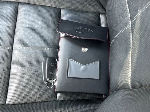 Used 2021 Kia Telluride EX w/ EX Premium Package image 13