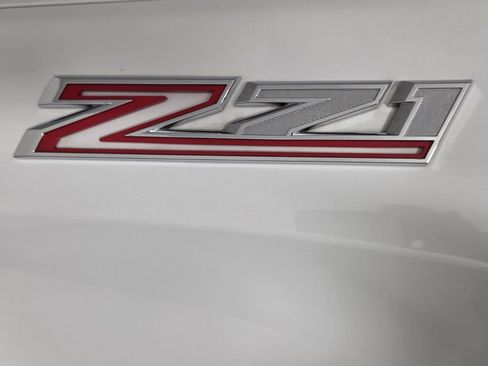 Used 2023 Chevrolet Silverado 1500 RST w/ Convenience Package II AWD/4WD image 7