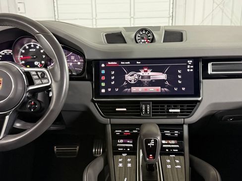 Used 2022 Porsche Cayenne GTS AWD/4WD image 56