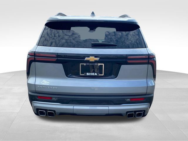 Certified 2025 Chevrolet Traverse LT FWD image 4