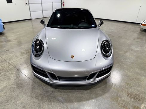 Used 2019 Porsche 911 Carrera 4 GTS AWD/4WD image 3