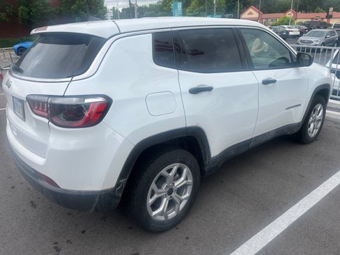 Used 2025 Jeep Compass Sport AWD/4WD image 1