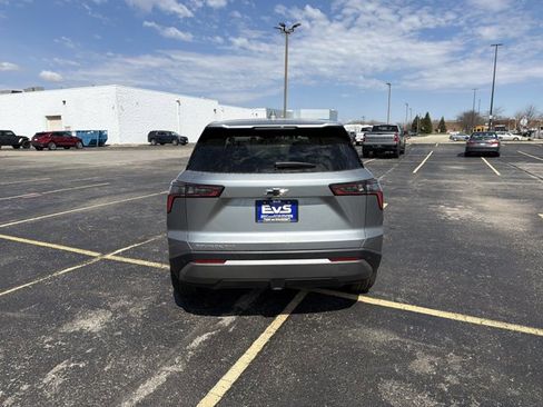 New 2026 Chevrolet Equinox LT image 6