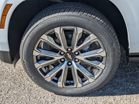 New 2026 Chevrolet Tahoe High Country image 12