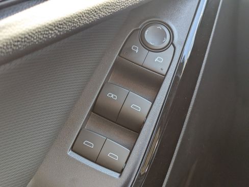 New 2026 Chevrolet Equinox LT w/ Safety and Technology Package image 24