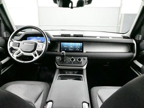 Used 2020 Land Rover Defender 110 HSE AWD/4WD image 17