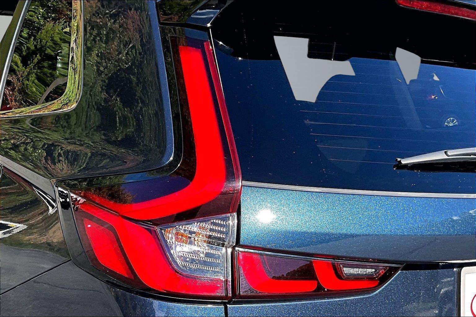 Used 2025 Honda CR-V Sport Touring image 30