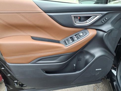 Used 2019 Subaru Forester Touring image 11