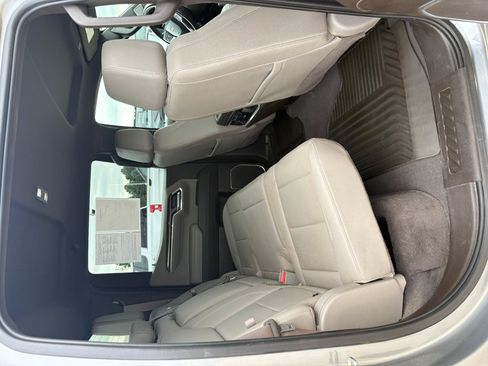 Used 2023 Chevrolet Silverado 1500 LTZ w/ Technology Package AWD/4WD image 18