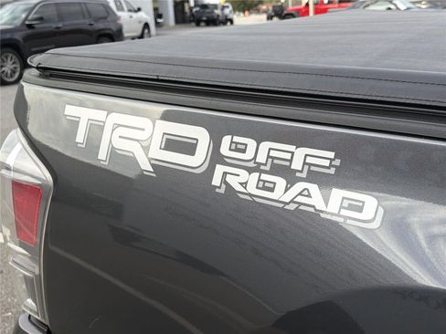 Used 2023 Toyota Tacoma TRD Off-Road w/ TRD Premium Off Road Package image 9