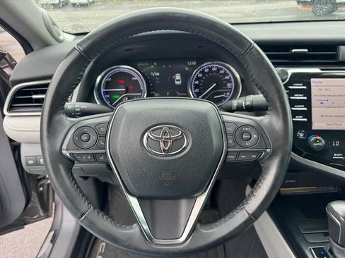 Used 2020 Toyota Camry XLE w/ Driver Assist Package FWD image 25