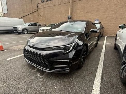 Used 2020 Toyota Corolla SE FWD image 2