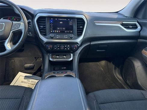 Used 2023 GMC Acadia SLE w/ Driver Convenience Package image 11