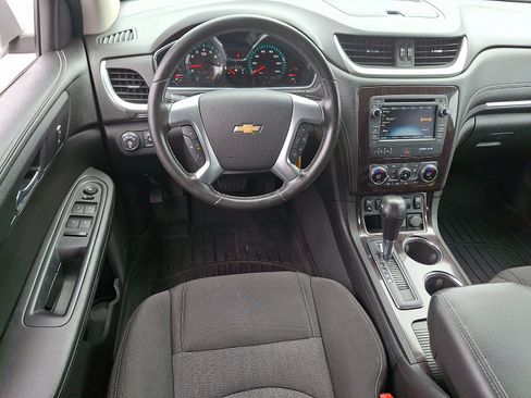 Used 2017 Chevrolet Traverse LT AWD/4WD image 11