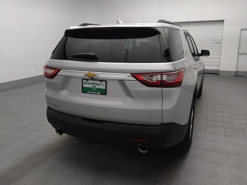 Used 2021 Chevrolet Traverse LT FWD image 7