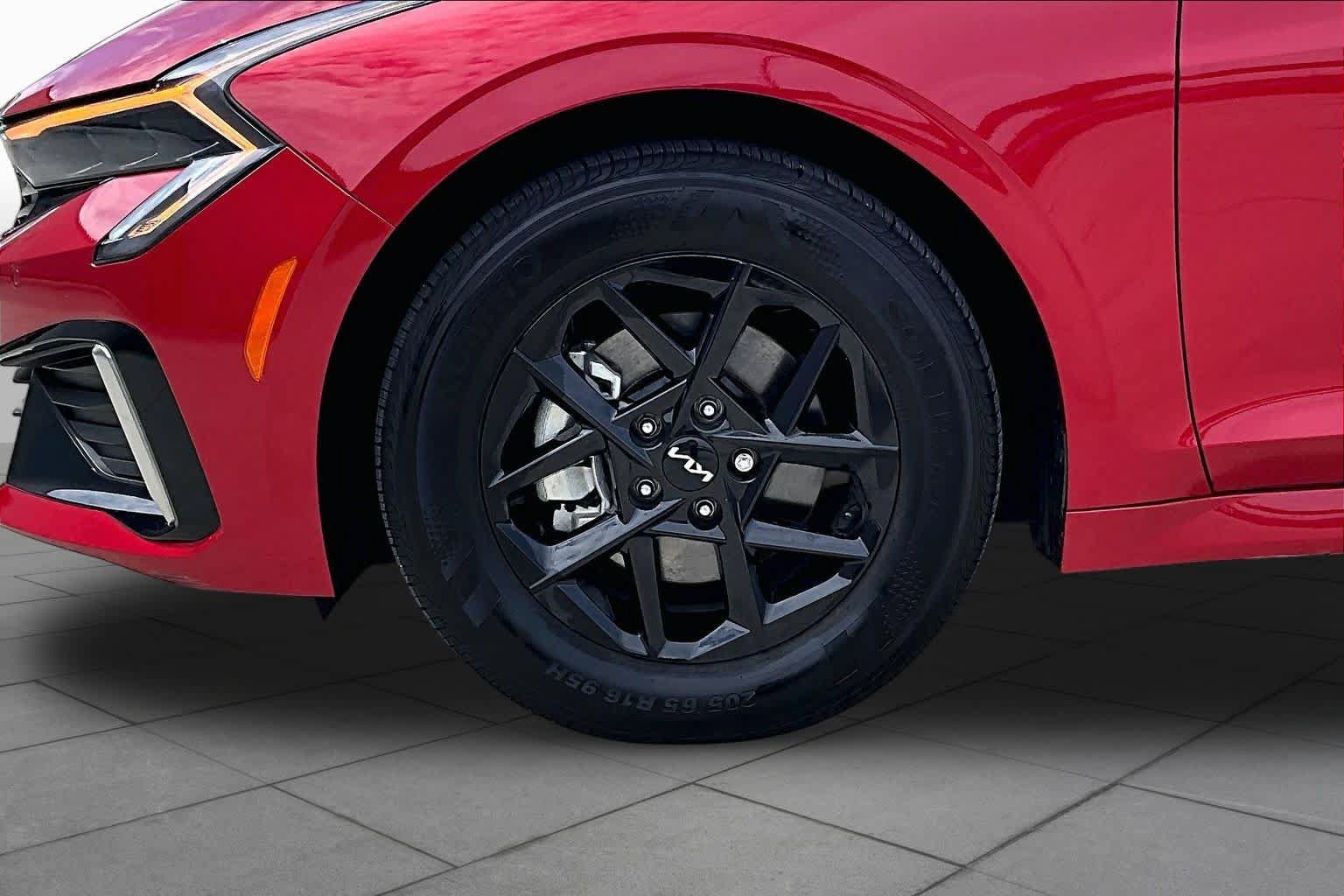 Certified 2025 Kia K5 LXS FWD image 19