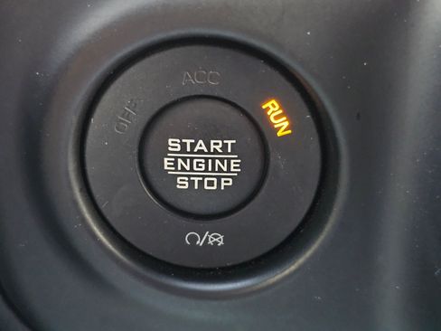 Used 2020 Jeep Gladiator Rubicon AWD/4WD image 27