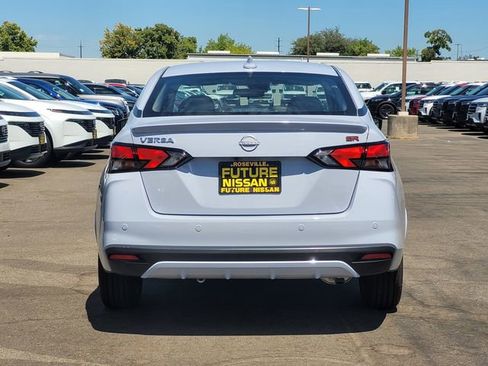 New 2025 Nissan Versa SR w/ Trunk Package image 5