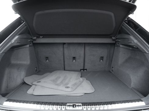 Certified 2024 Audi Q3 2.0T Premium image 28