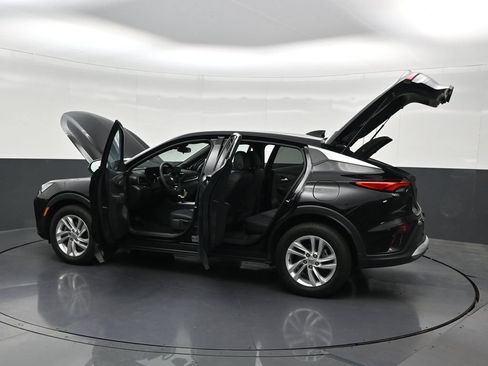 Used 2025 Buick Envista Preferred FWD image 35