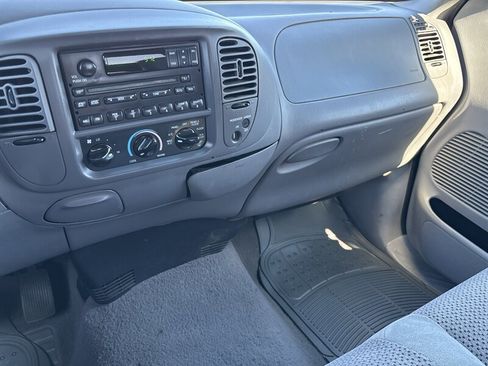 Used 2001 Ford F150 XLT RWD image 36
