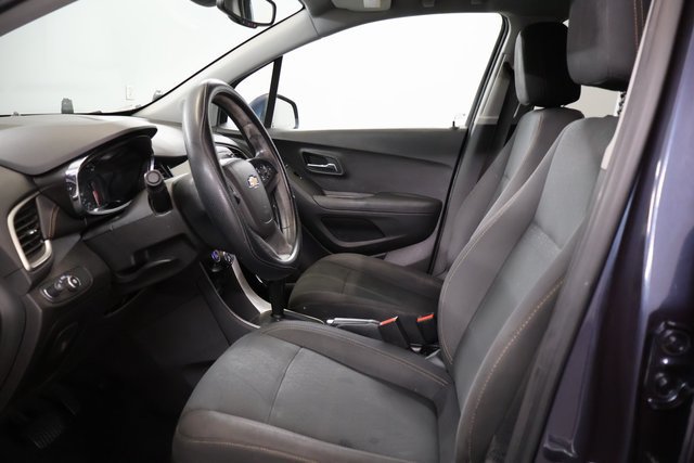 Used 2019 Chevrolet Trax LS w/ Tint and Cruise Package FWD image 12