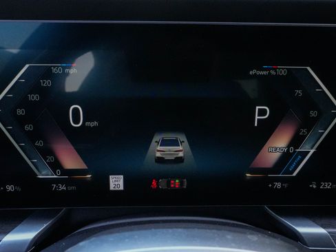 Used 2023 BMW i7 xDrive60 AWD/4WD image 21