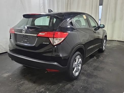 Used 2019 Honda HR-V LX image 4