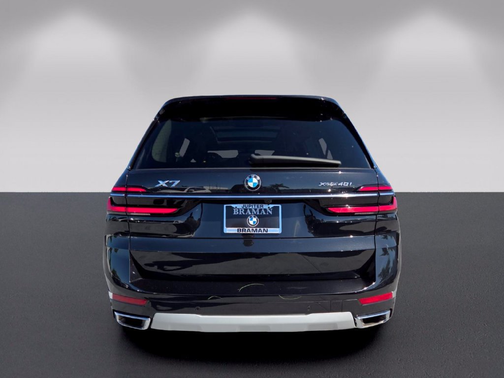 Used 2024 BMW X7 xDrive40i AWD/4WD image 5