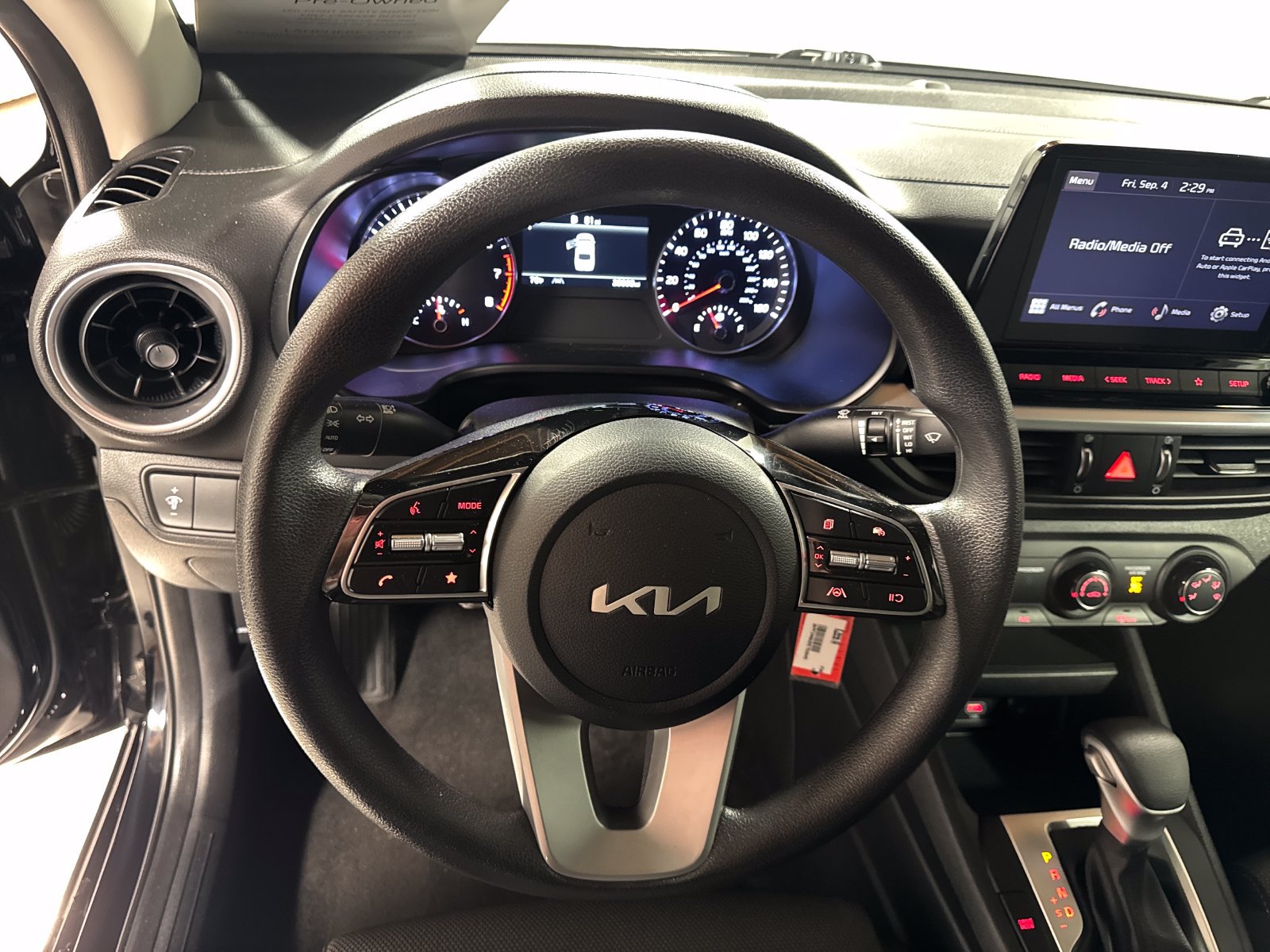 Certified 2024 Kia Forte LXS FWD image 19