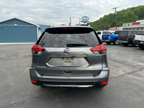 Used 2017 Nissan Rogue SV w/ SV Premium Package AWD/4WD image 5