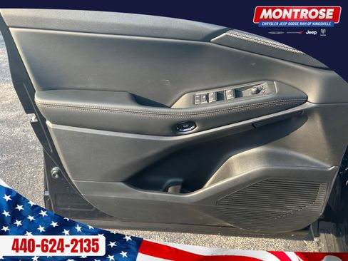 New 2026 Jeep Cherokee Limited image 9