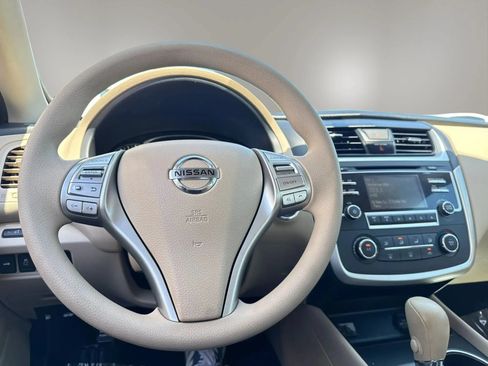Used 2017 Nissan Altima 2.5 S w/ Power Driver Seat Package FWD image 19