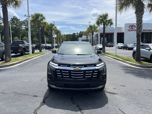 Used 2026 Chevrolet Equinox LT FWD image 3