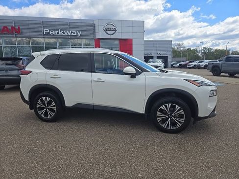 Used 2023 Nissan Rogue SV w/ SV Premium B Package AWD/4WD image 8