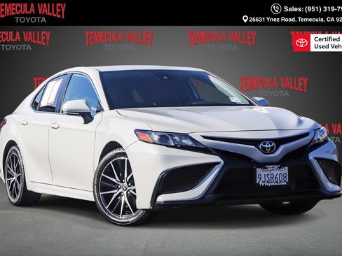 Certified 2024 Toyota Camry SE FWD image 1