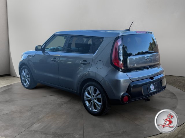 Used 2016 Kia Soul + w/ Primo Package FWD image 5