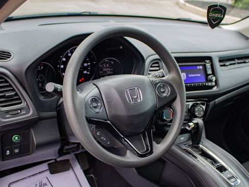 Used 2022 Honda HR-V LX image 21