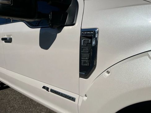 Used 2017 Ford F350 Platinum w/ Platinum Ultimate Package image 19