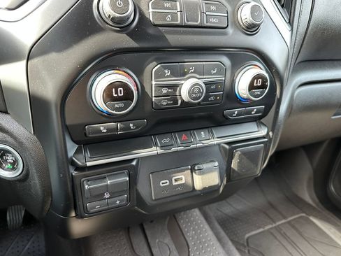 Used 2022 Chevrolet Silverado 2500 LT w/ Convenience Package AWD/4WD image 29