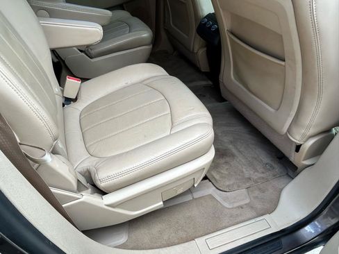 Used 2012 Buick Enclave Leather w/ Trailering Provision Package AWD/4WD image 11