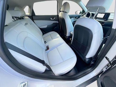 Used 2023 Hyundai Kona Limited image 26