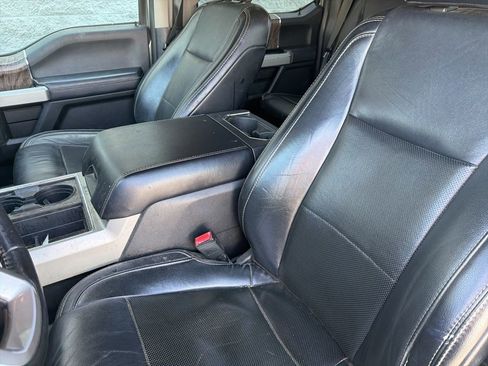 Used 2019 Ford F350 Lariat w/ Lariat Value Package AWD/4WD image 8