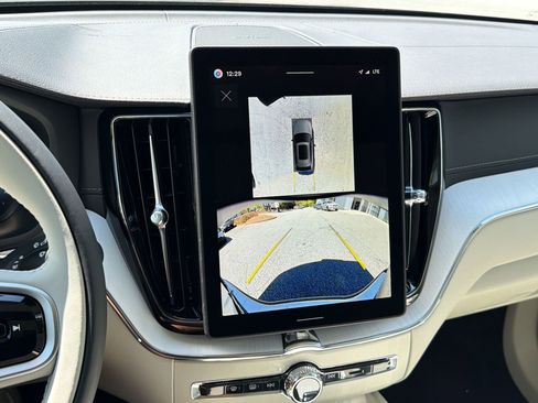 New 2026 Volvo XC60 B5 Ultra w/ Climate Package image 23