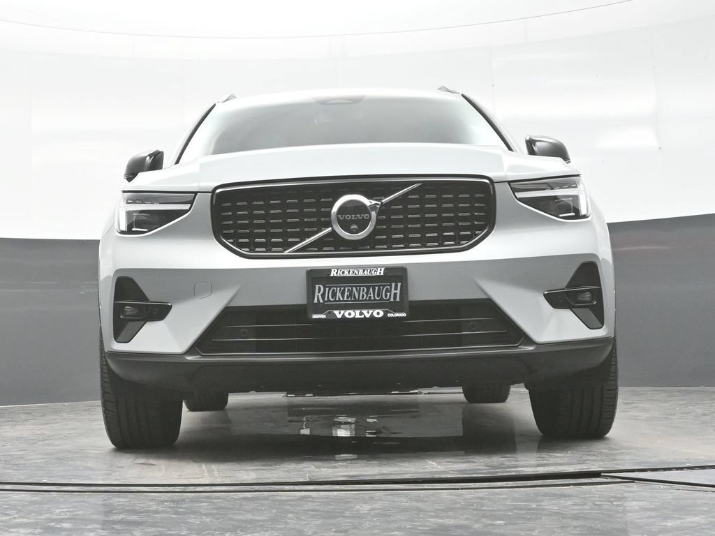 Used 2026 Volvo XC40 B5 Plus AWD/4WD image 25