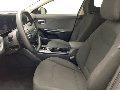 Used 2025 Kia K4 FWD image 17
