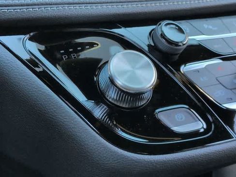 New 2026 Chrysler Pacifica Select FWD image 36