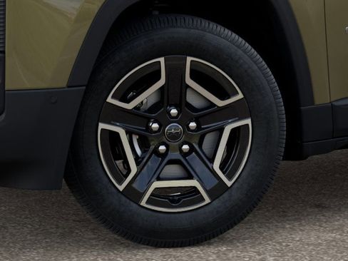 New 2026 Jeep Cherokee Laredo image 13