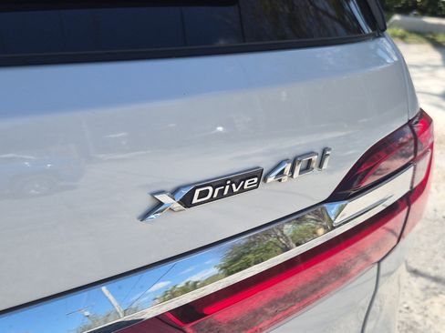 Used 2020 BMW X7 xDrive40i w/ Luxury Seating Package image 12